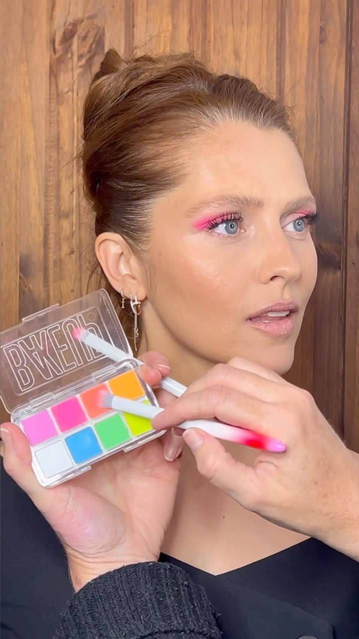 JO BAKERのインスタグラム：「T E R E S A • P A L M E R 🇦🇺 Barbie doll #cat eyes… on #teresapalmer for #dior event in La last night.  Heavily inspired by all the #barbie @barbie movie promo and content I’m seeing on the gram ~ we wanted to add a neon punch to this classic black @dior two piece to add a modern and fresh fun blast of color!!  Style @annabelleharron  Hair @barbdoeshair  Makeup by me #jobakermakeupartist using @bakeupbeauty #bakeupnotmakeup #makeupoftheday #makeupideas #makeuptutorial #pinkmakeup #pink」