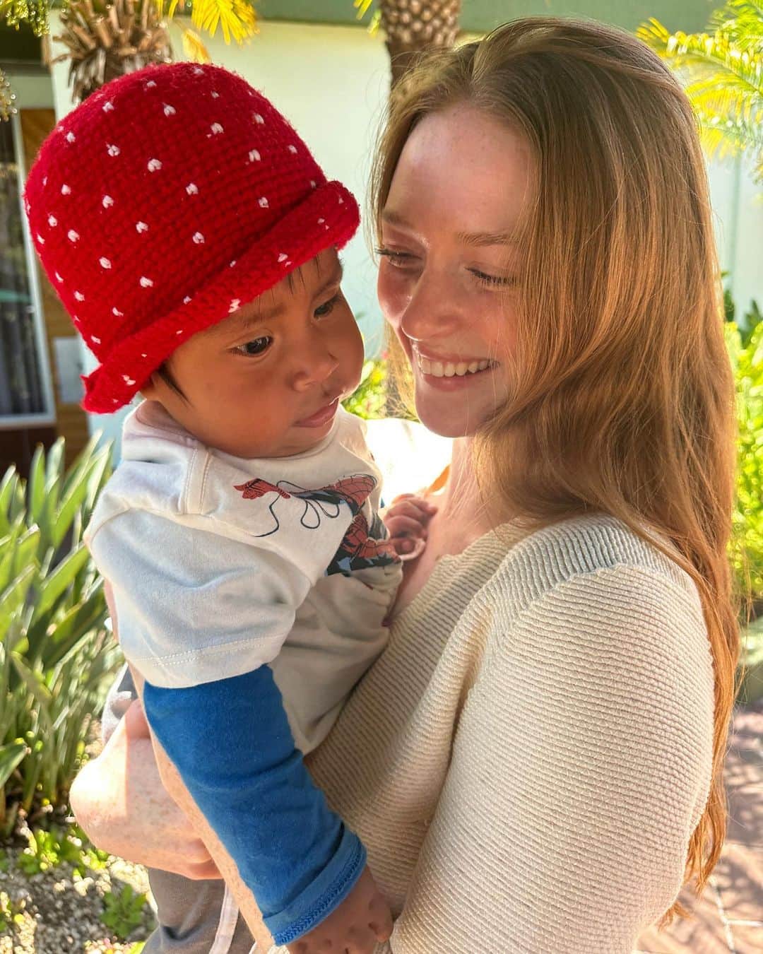Larsen Thompsonのインスタグラム：「family isn’t made from blood, it’s made from love❤️ words can’t begin to express this trip and what it meant for Luke and my family. Our hearts are full and a time we will forever cherish…reunited with his birth family at last, and this is just the beginning! Thank you God for bringing this together in your perfect timing🙏🏼」