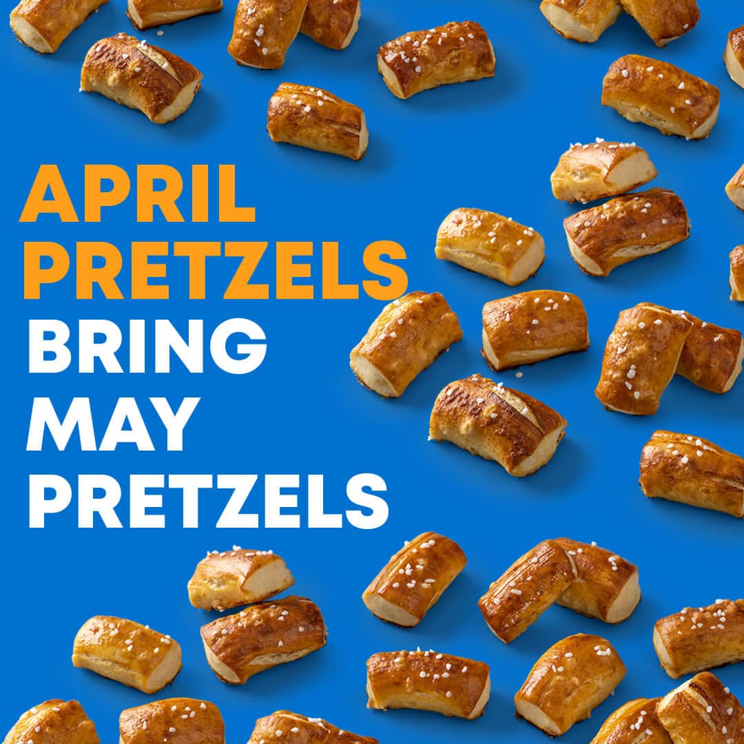 アンティ・アンズのインスタグラム：「We make it rain pretzel nuggets every day 😎​」