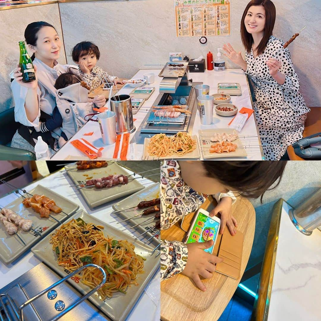 世手子さんのインスタグラム写真 - (世手子Instagram)「Chinese fashionable skewers🇨🇳 Various kinds of skewers(^_-) mantou is delicious(*´ー｀*) 新生活始まって あかりんと)^o^( #羊不同烤小串 #ヤンブートン カオシャオチュァンに行ってきたよ（＾ω＾） #ラム肉串 #本格中華 いっぱい( ◠‿◠ ) お肉はもちろん 海鮮も楽しんだよ(〃ω〃) やっぱ #まんとう が一番好き(^o^) ファッショナブルな店内が素敵です(^_^)v お子様はさんすうアプリに夢中になってくれたのでママはじっくり楽しめました(*ﾟ▽ﾟ*)  #学研のこどもアプリ #さんすうランド #学研 ここ最近 一番夢中になってくれたかも 野菜たちのリアクションに興奮しているwww  まるで中国にいるみたい(^_−)−☆ 明日も朝早いおやすみ😴 #ドタバタ育児  #二児のママ  #2児育児 #赤ちゃんのいる暮らし  #3歳男の子 #3歳差育児  #二児の母 #二児ママ  #ママシンガー  #二児育児 #2児ママ #2児のママ #赤ちゃんのいる生活   #monipla #gakkenyoujiwork_fan #カラキャス」4月13日 1時05分 - rojide