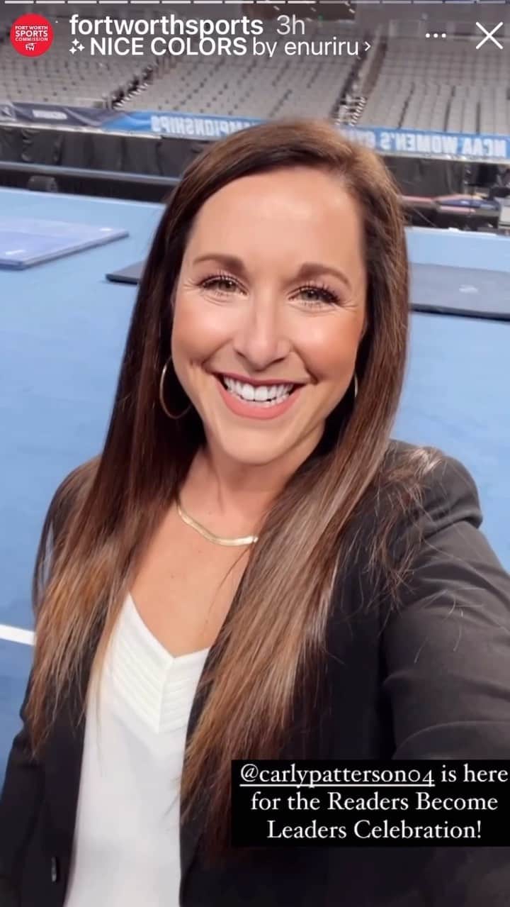 カーリー・パターソンのインスタグラム：「Carly Patterson is on stage today at the Dickies Arena in Fort Worth! 2022 NCAA National Collegiate Women’s Gymnastics Championship, and the Fort Worth Sports Commission have partnered for the fourth year to present a reading competition for elementary aged children grades K-5. Lead the way, Carly!   Carly Patterson is the first American woman to win an Olympic all-around gold medal at a fully attended Olympic Games (2004). She was nominated for an ESPY Award in the “Best Olympic Performance” category. Carly is a member of the USA Gymnastics Hall of Fame and the Texas Sports Hall of Fame.  #FromBestToBetter #Motivation #Inspiration #Resilience #PeakPerformance #Media #Sports #Olympics #wearesee #WeBelieveinBetter」