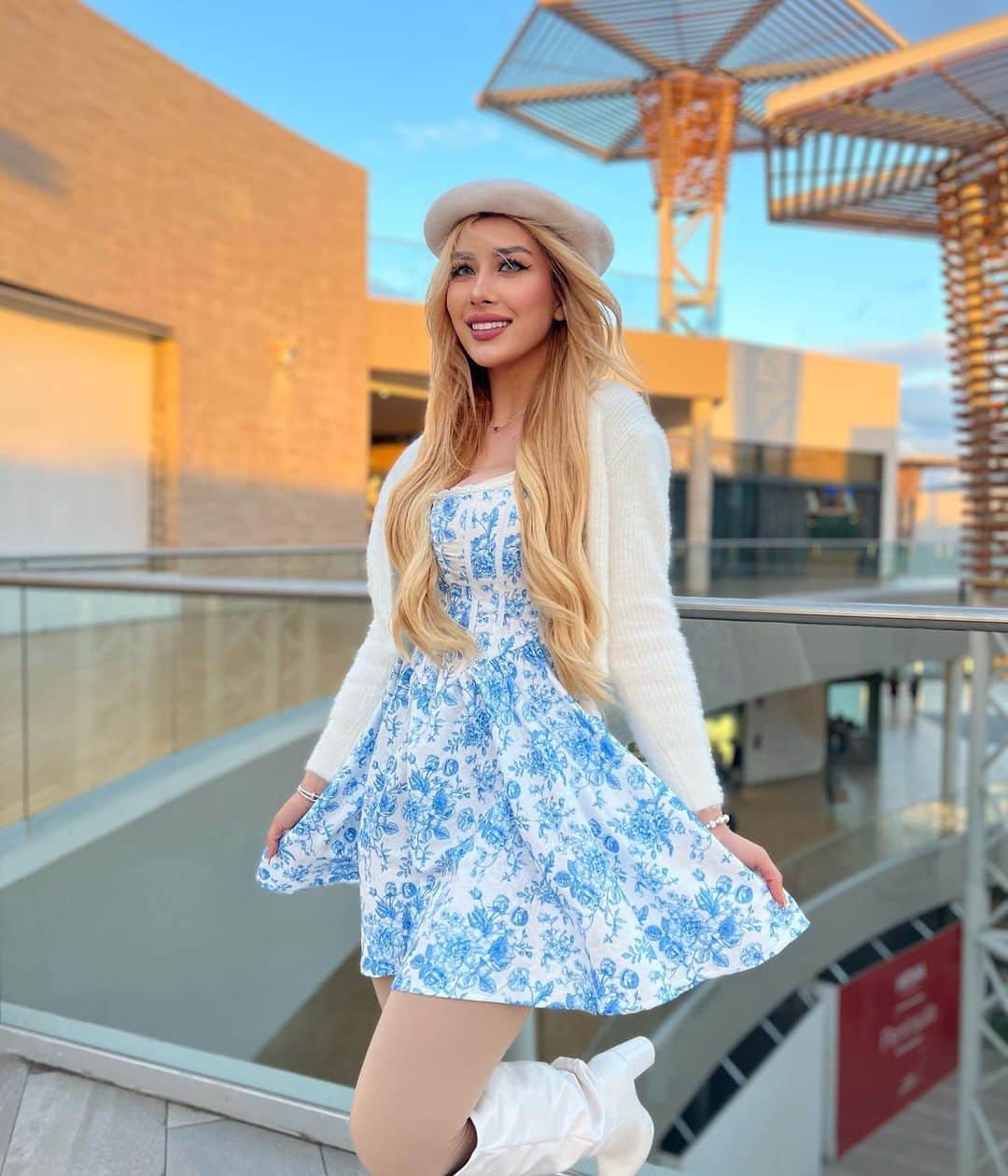 SHEINのインスタグラム：「Blue angel @i.am.leaavila is blessing your feed in our MOD floral frock 👗💙   🔎12201384  #SHEIN #SHEINforAll #SHEINstyle #fashion #chic」