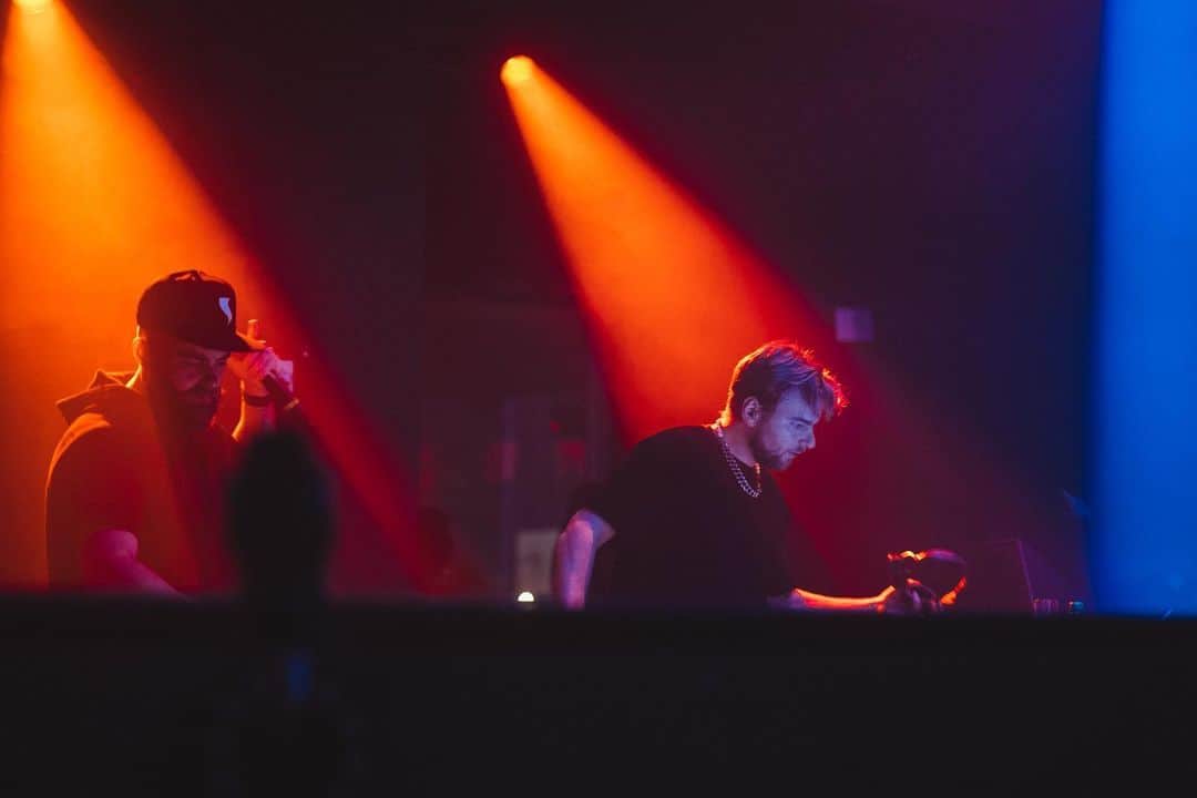 Showtekのインスタグラム：「If you’re ready for another big track coming up drop a ♥️♥️♥️!!  HAPPY coming this Friday on @spinninrecords - @skinkrec .   📸@adam.salsberg」