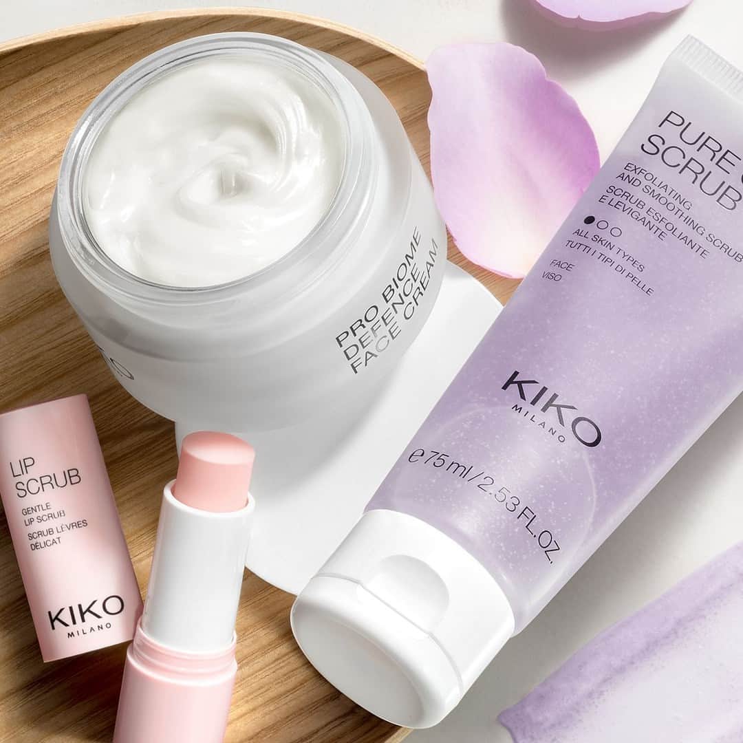 KIKO MILANOさんのインスタグラム写真 - (KIKO MILANOInstagram)「Exfoliate and hydrate! 🫧 Which is your can’t-live-without #KIKOSkincare product? Discover them now at your closest #KIKOStore 😍 ⁣ ⁣ #KIKOSkincare #skincareroutine #skincareline #facescrub #facecream ⁣ ⁣ Pure Clean Scrub - Pro Biome Defence Face Cream - Lip Scrub⁣」4月13日 4時00分 - kikomilano
