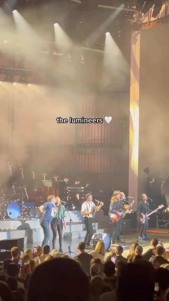 The Lumineersのインスタグラム：「If we had to speak about love we would tell ‘em about all of you too 💙  📹: rfwrosie on TikTok」