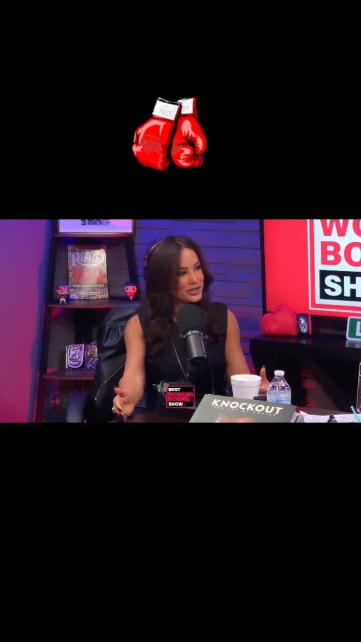 のインスタグラム：「❤️‍🔥 THE ONE & ONLY @thereallisaann (yes, that Lisa Ann 😜) gives MAJOR PROPS to @jakepaul on how he gives EQUAL PAY to his female & male fighters @serranosisters @shadasia_green and @ashtonsylveh2o & the fighters on his undercard; also how he has made his own niche in boxing ❤️‍🔥🥊  ‼️ FULL INTERVIEW IN BIO ‼️  Lisa Ann’s full interview is sweet, spicy with some fantasy involved 😏😮‍💨  #LisaAnn #TheLife #FantasySports #AmandaSerrano #JakePaul #MostValuablePromotions #boxing #womensboxing #FrankGore #bwbps」