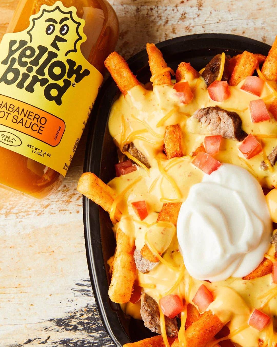 Taco Bellのインスタグラム：「Proof that manifestation works. Starting tomorrow, get Nacho Fries with Spicy Habanero Ranch while supplies last.」