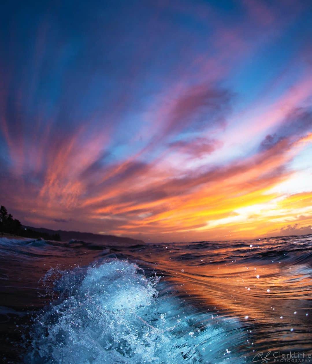 クラーク・リトルさんのインスタグラム写真 - (クラーク・リトルInstagram)「Tonight's sunset #hawaii #paradise #clarklittle 🆑」4月13日 16時43分 - clarklittle