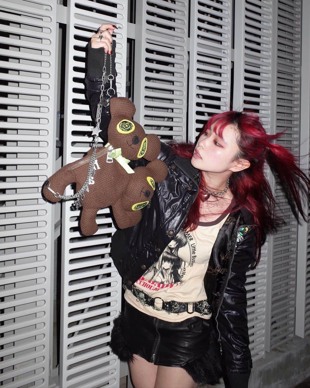 なつかのインスタグラム：「I'm absolutely  head-over-heals  about uuuuuuuuuuu🧸😢☠️⭐︎✧･ﾟ: *💻」