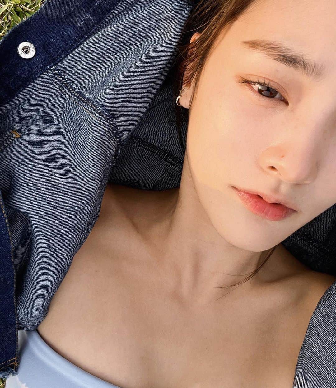 ジングルワンのインスタグラム：「： 那天就這樣睡了十分鐘💤」