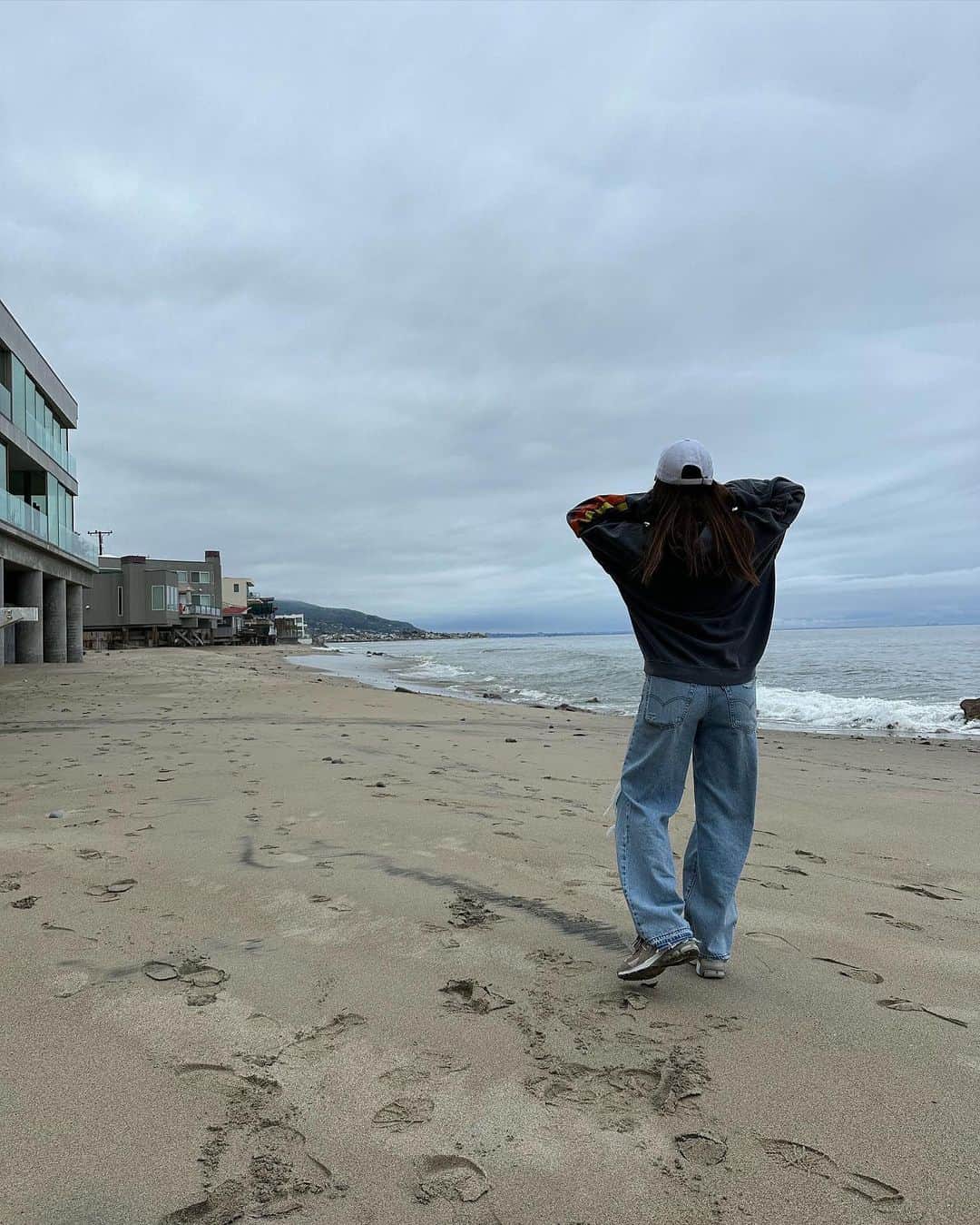 ジェナ・ジョンソンさんのインスタグラム写真 - (ジェナ・ジョンソンInstagram)「Here’s to 29 💫 I hope this feeling lasts forever.   Thank you for all the birthday wishes and love! I’ve been in a euphoric daze all day with how grateful I am. Sending each of you hugs and kisses xo」4月13日 15時30分 - jennajohnson