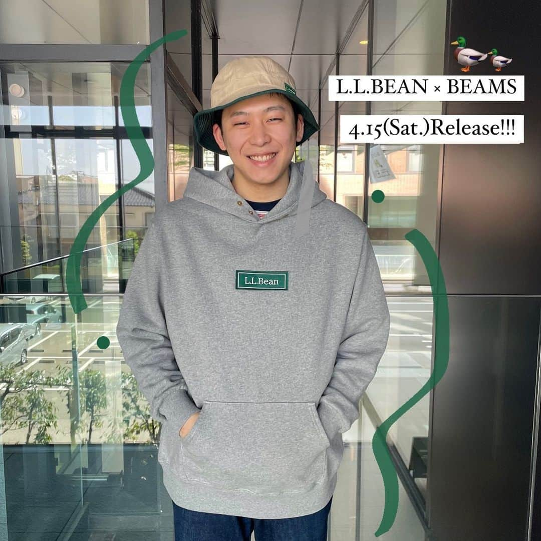 ビームス金沢のインスタグラム：「🦆 L.L.Bean × BEAMS 🦆 4.15（Sat.）Release . 今回は〈L.L.Bean〉の過去のカタログにあったビジュアルや、名作アイテムに使われた柄やディテールを踏襲し、今も尚、老若男女に愛されるベーシックなアイテム群をベースに、"ちょっとだけ気の利いたデイリーウエア"を製作。現代にマッチする素材選びとサイズフィッティングにアップデートし、〈BEAMS〉らしい遊び心のあるアイテムに仕上がりました。  ブランドのコーポレートカラーであるグリーンであしらったGreen Labelが特徴的なアイテムは、4月15日（土）より〈BEAMS〉、〈BEAMS PLUS〉、〈BEAMS BOY〉レーベル取り扱い店舗、BEAMS公式オンラインショップにて発売します。  これからの爽やかな初夏の装いにぴったりなアイテム群をぜひお楽しみに。 . Photography_ @tetsuokashiwada Hair&make_ @kojimak Prop styling_ @chan_shi26 Direction&Edit_ @taiyo.ooo Logo design_ @oxt_oxt . @llbean @llbeanjapan @beams_official @beams_plus @beams_boy_official #llbean #beams #beamsplus  #beamsboy  －－－－－－－－－－－－－－－－  🌐staff styling、Blog🌐 TOP URLからご覧ください🛩 店舗followも宜しくお願いします♬  #beams #beams_kanazawa #kanazawa #beamst #beamsf #brillaperilgusto #beamsstaffstyling #beamsplus #beamswomen #demiluxebeams #raybeams #beamsboy #beamslights #ootd #fashion #ishikawa #japan #ビームス #金沢 #ビームス金沢」