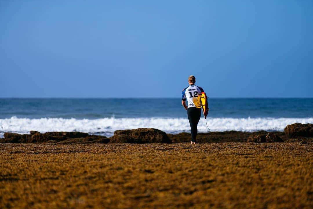 ジョン・ジョン・フローレンスさんのインスタグラム写真 - (ジョン・ジョン・フローレンスInstagram)「Bells is a trip I look forward to every year. Fun surf, great community, and a country feel that reminds me of home. Happy to have had some fun heats, it was a fun and challenging event with all of the different types of waves we surfed. Congrats to @tylerwright @ethan_ewing @picklummolly @ryancallinan ! Thanks to my team for the support @lauryncribb @erik_knutson_ @rosswilliamshawaii @brandonwasserman_ . Can’t wait for WA @wsl」4月13日 7時42分 - john_john_florence