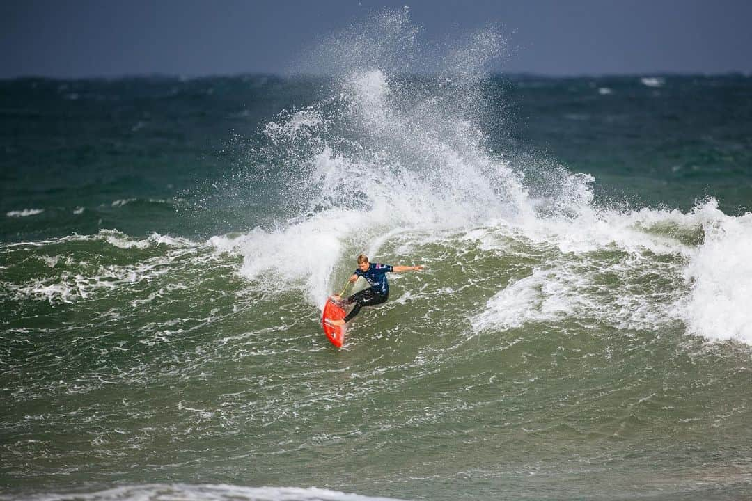 ジョン・ジョン・フローレンスさんのインスタグラム写真 - (ジョン・ジョン・フローレンスInstagram)「Bells is a trip I look forward to every year. Fun surf, great community, and a country feel that reminds me of home. Happy to have had some fun heats, it was a fun and challenging event with all of the different types of waves we surfed. Congrats to @tylerwright @ethan_ewing @picklummolly @ryancallinan ! Thanks to my team for the support @lauryncribb @erik_knutson_ @rosswilliamshawaii @brandonwasserman_ . Can’t wait for WA @wsl」4月13日 7時42分 - john_john_florence