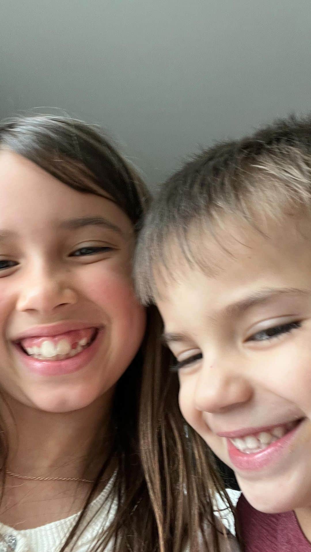 ジャナ・クレイマーのインスタグラム：「All about our yes day. So many times I feel quick to say “no” but on yes day it was only yes. iPads in the morning while they ate breakfast, candy in the morning, toy store, Chuck E. Cheese, jump place, donuts for lunch, playing on my phone and more iPad time 😀. They were grateful and happy and so was I. ♥️. Jace the next day asked if it was a “no” day. And I told him it’s a normal day with yes’s and no’s but we will do a yes day again for sure.」