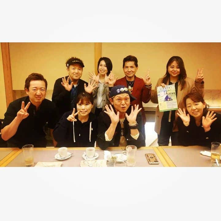 松本隆博のインスタグラム：「。⁡ ⁡昨日は素敵な✨🎁出会いに⁡ ⁡感謝🙏です…ありがとう。⁡ ⁡大渚亭のイカ丼、PatisserieARAKI⁡ ⁡のはねフィーユ。。⁡ 感動の美味しさでした‼️‼️‼️⁡ ⁡6月1日もとても楽しみですー(ﾉ˶>ᗜ​<˵)ﾉ⁡ ⁡⁡ ⁡還暦少年 松本隆博」
