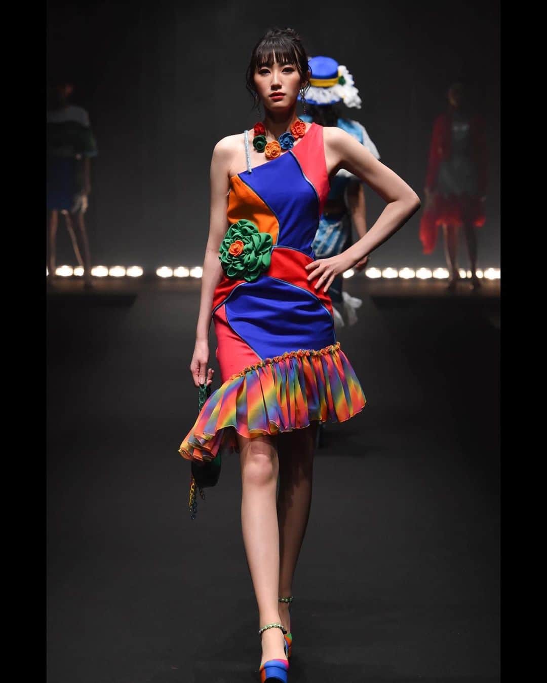 黒田瑞貴さんのインスタグラム写真 - (黒田瑞貴Instagram)「💙💛❤️💚  #fashion #colorful #instafashion #ootdfashion」4月13日 10時38分 - kurodamizuki_