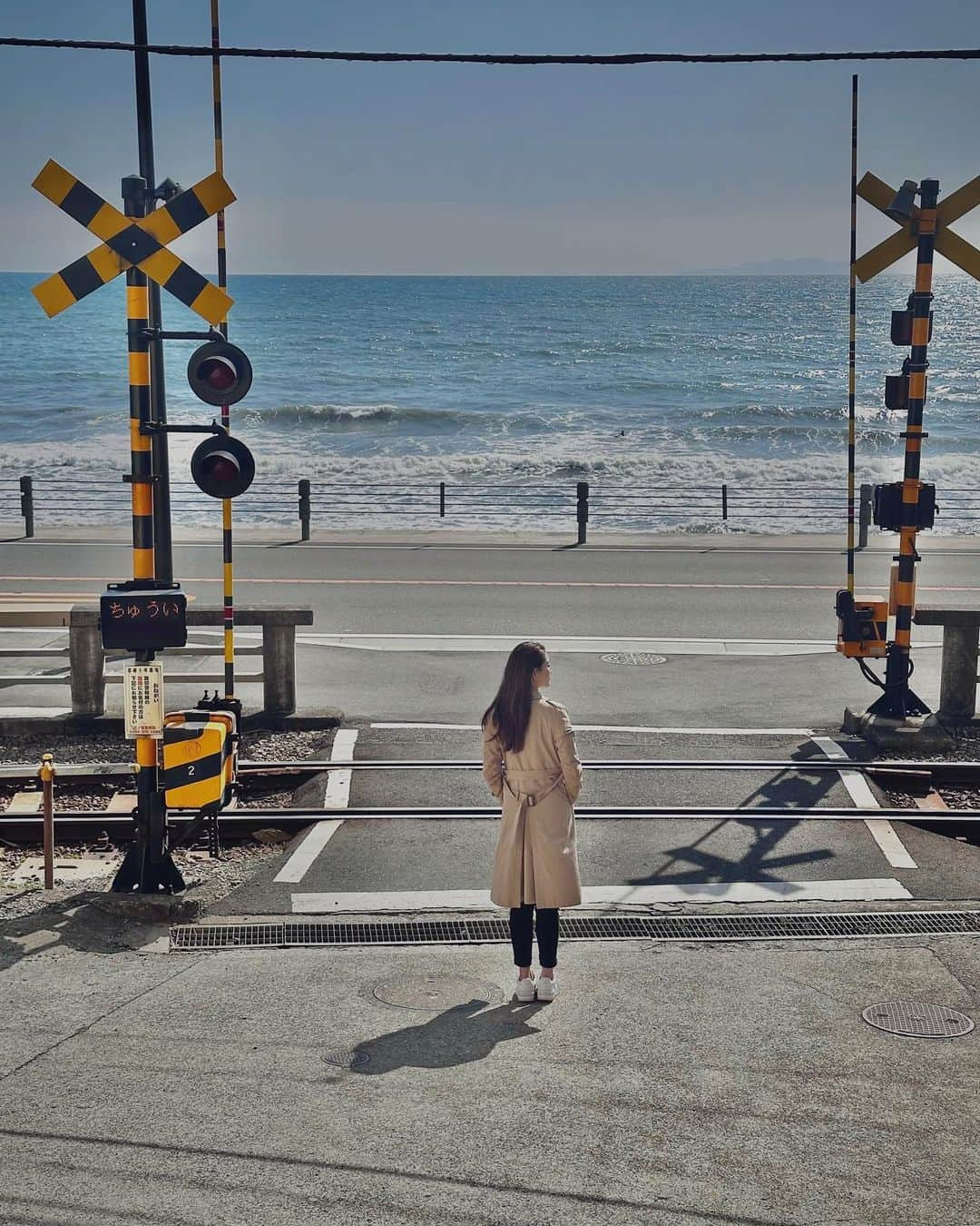 宮坂灯里さんのインスタグラム写真 - (宮坂灯里Instagram)「あまりにも美しい🥲✨ #水光  #海 #sea 📸 @icchan_1976」4月13日 10時43分 - m.akari27