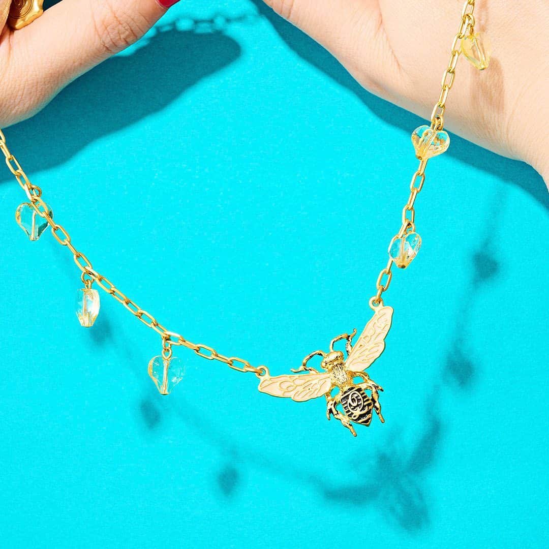 キューポットさんのインスタグラム写真 - (キューポットInstagram)「*  【Seasonal🍋🌞🐝】Bee is coming with a lots of summer essentials!✨ Energy charge with vivid yellow! Click here for fresh <Honey-Bee-Lemon> jewelry that makes you feel so good when you wear it!⁠  #qpot #キューポット #sweetsaccessory #sweetslover #sweetstagram #madeinjapan #japanmade #japan #ootd ⁠ #jewellerylover #fashionjewelry #jewelrydesign #instajewelry #jewellery #shopping #fashionista #instafashion #handmade #jewelleryaddict  #jewelrygram #necklace #handmadejewelry #honey #bee #lemon #popart #art」4月13日 16時50分 - press_qpot_international