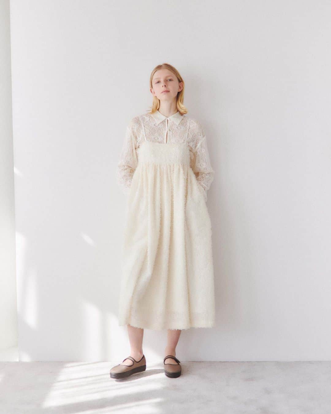 カロリナグレイサーバイシェリールのインスタグラム：「CAROLINA GLASER 2023 SPRING & SUMMER COLLECTION  #carolinaglaser #beams#springsummerfashion #springsummer2023   #カロリナグレイサー #ビームス #大人可愛い」