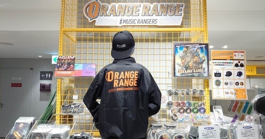 ORANGE RANGEさんのインスタグラム写真 - (ORANGE RANGEInstagram)「@orangerange_official @loft_official  ＼　　　\\　　　//　　／ 　# MUSIC RANGERS 　　栄ロフト開店中！ ／　　　//　　　\\　　＼  本日〜4/24(月) #栄ロフト にて、ホールツアーに連動したポップアップイベント「# MUSIC RANGERS（ミュージック・レンジャーズ）」が開店しました🏆  ■名古屋：栄ロフト 6階バラエティ雑貨売場 開店期間：4月13日(木)〜4月24日(月) 10:00～20:00 ※最終日は17:00閉場  パネル展示＆映像上映📺そしてイベントオリジナルグッズ、各地オリジナルのご当地ステッカー、過去グッズ、CD・DVD・Blu-rayの音源映像作品や書籍も販売🛒 音楽戦隊が（MUSIC RANGERS/スタンディ＆タペストリー）がお出迎え！ 一同みなさまのご来場をお待ちしております🍊  #梅田ロフト も開店中🚶🚶  【『Double Circle』ツアー特設サイト】 https://orangerange.com/feature/tour022_023  #ORANGERANGE #DoubleCircle #MUSICRANGERS」4月13日 12時02分 - orangerange_official