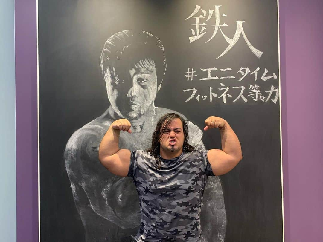 クワイエット・ストームさんのインスタグラム写真 - (クワイエット・ストームInstagram)「Pumping iron at Kenta kobashi gym!! #プロレス　#プロレスラー  #workout #bicep #godisgood #giglife」4月13日 12時02分 - quietstorm50cm