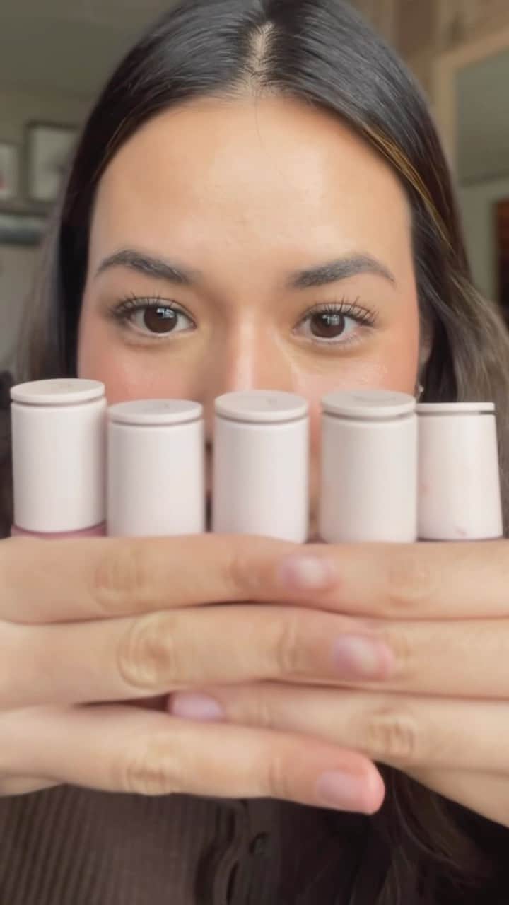 のインスタグラム：「@officialrainebeauty new soft cheek color drops try-on !」