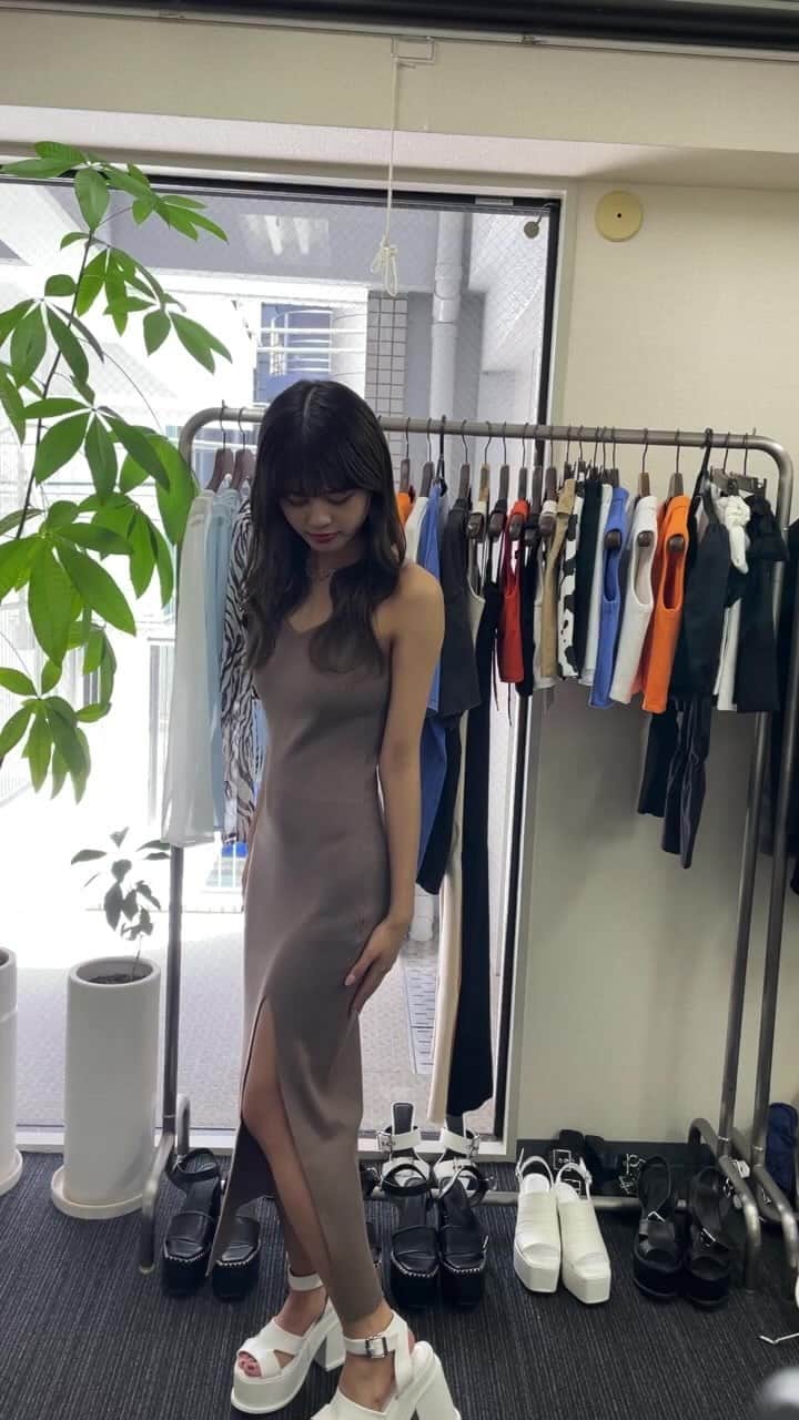 ENVYMのインスタグラム：「ご視聴ありがとうありがとうました✨  4月アイテムの紹介をしています！  詳細は下記からご覧下さい✅  https://envym-store.jp  ーーーーーーーーーーーーーーーーーーーーーーー  #envym #2023ss #spring」