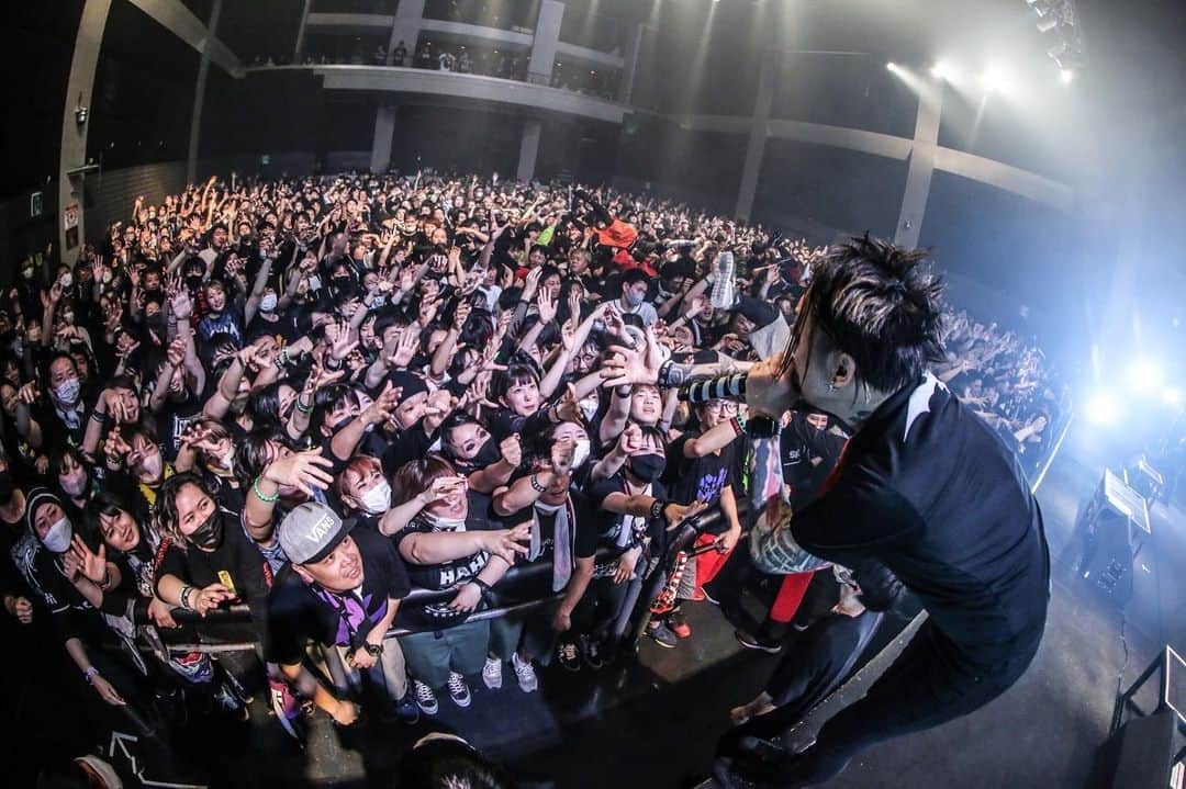 MAH さんのインスタグラム写真 - (MAH Instagram)「ROAD TO DPF23 “THE LiBERATiON TOUR” Day 2 at CLUB CITTA’ Kawasaki.  #SiM #SiM解ツアー  📸 @kouhey0622」4月13日 13時26分 - mahfromsim