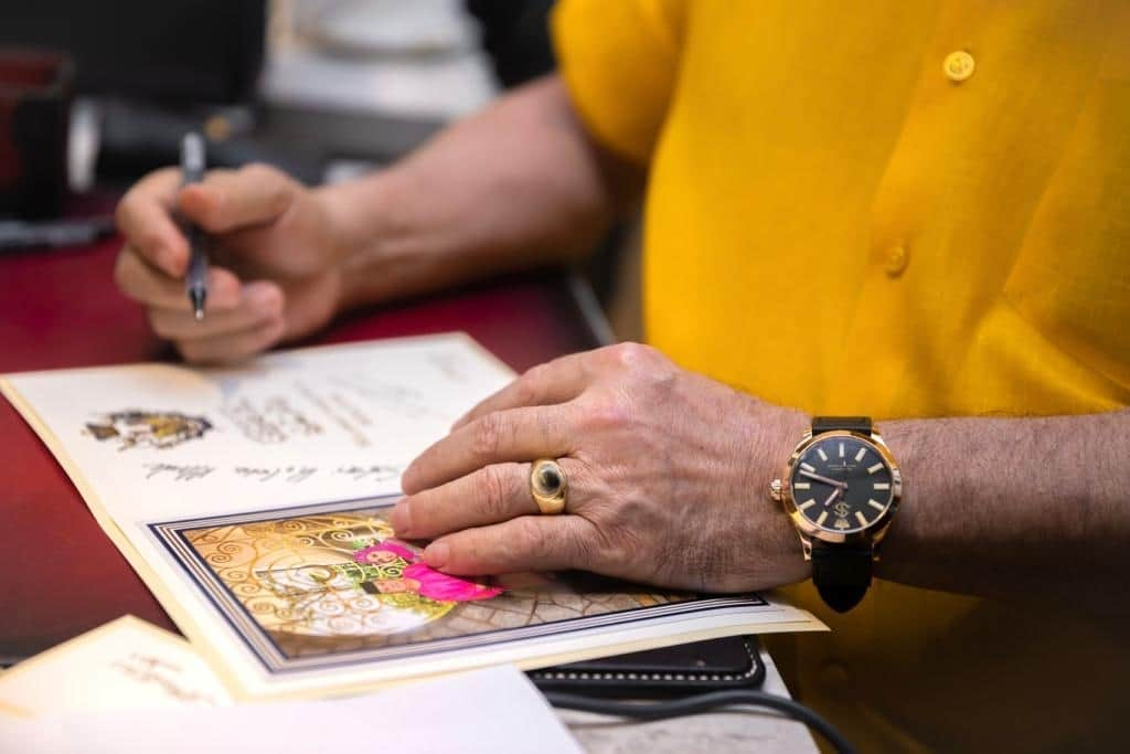 ボール・ウォッチさんのインスタグラム写真 - (ボール・ウォッチInstagram)「HIS MAJESTY SULTAN IBRAHIM OF JOHOR spotted wearing his custom-made 18 carat gold Ball Watch on His Royal Highness official engagement.⁠ ⁠ We are extremely honored to have HM's support.⁠ ⁠ @officialsultanibrahim⁠ #sultanjohor⁠ #royalpressoffice⁠ #johor⁠」4月13日 13時55分 - ballwatch