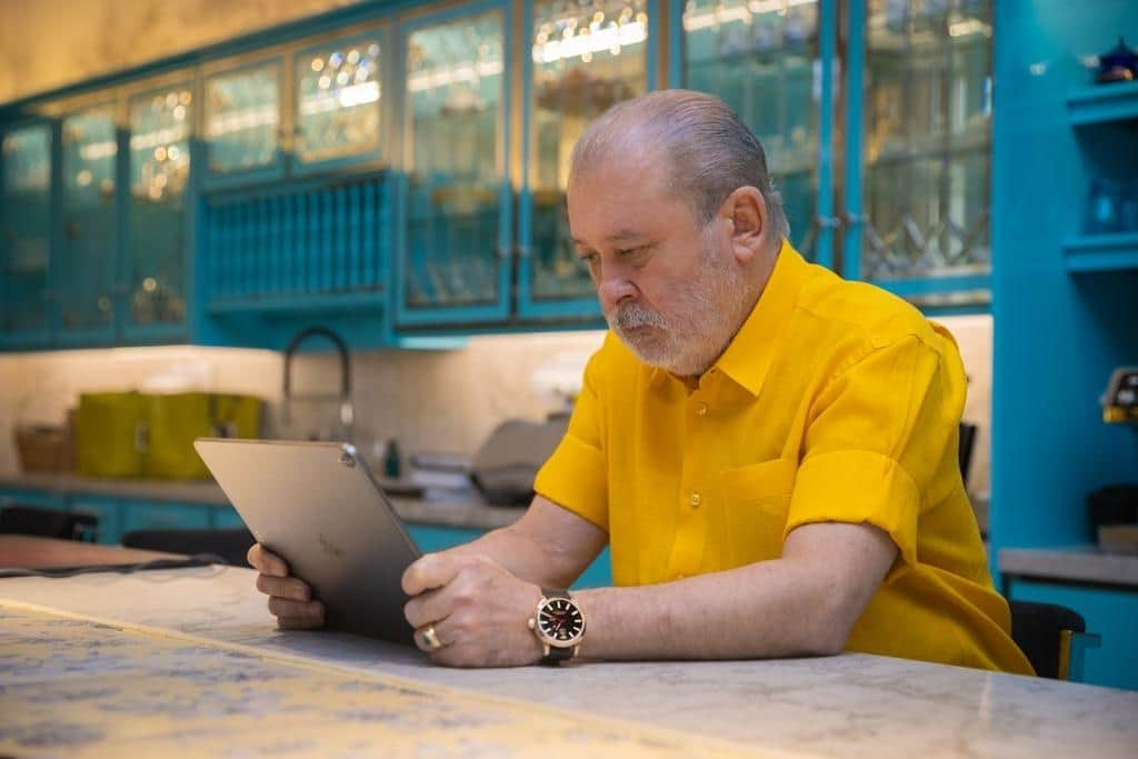 ボール・ウォッチさんのインスタグラム写真 - (ボール・ウォッチInstagram)「HIS MAJESTY SULTAN IBRAHIM OF JOHOR spotted wearing his custom-made 18 carat gold Ball Watch on His Royal Highness official engagement.⁠ ⁠ We are extremely honored to have HM's support.⁠ ⁠ @officialsultanibrahim⁠ #sultanjohor⁠ #royalpressoffice⁠ #johor⁠」4月13日 13時55分 - ballwatch