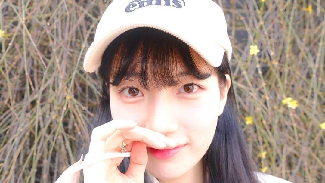 ペ・スジのインスタグラム：「안뇽 🌼」