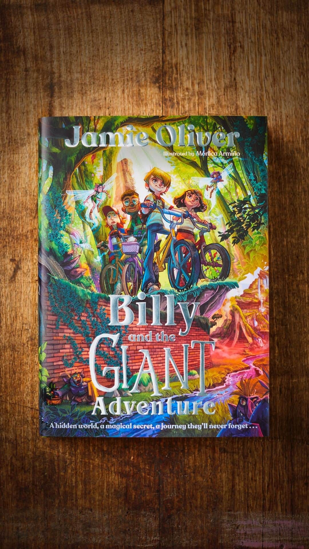 のインスタグラム：「I'm beyond excited as #BillyAndTheGiantAdventure is officially out TODAY!!  My first ever kids book...I've aimed it at kids aged 7-11 but you adults will also enjoy reading this as I've dropped in some fun 1980s references in there too. Being dyslexic myself I know how difficult it can be to read books, so alongside my publisher, we've carefully chosen the font to make sure the text is as clear as possible, and that the illustrations are beautiful and eye-catching to keep your kids attention. Plus I've recorded an audiobook!! So if you need a night off tonight you can even have me read them the story haha and let me tell you the audiobook for this is one rip-roaring ride! really hope you enjoy the book as much as I've enjoyed writing it. Let me know if you get a copy and what your kids think of Billy's adventures, I'd love to know!! Big love jo xxx」