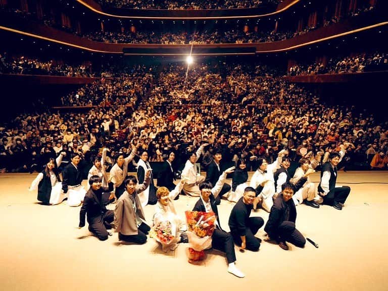 たっつーさんのインスタグラム写真 - (たっつーInstagram)「はなおさん、でんがんさん、人生はわからないということを2人から学びました。ありがとうございます。たくさん言いたいことはあるのですが、それぞれ個人LINEで送らせていただきました。  ファンミもありがとうございました！！ みんなに会えてすごく嬉しかった、今後ともよろしく！！！ (2枚目は本番前)  #はなおでんがん解散」3月20日 22時54分 - tattsuu_integral