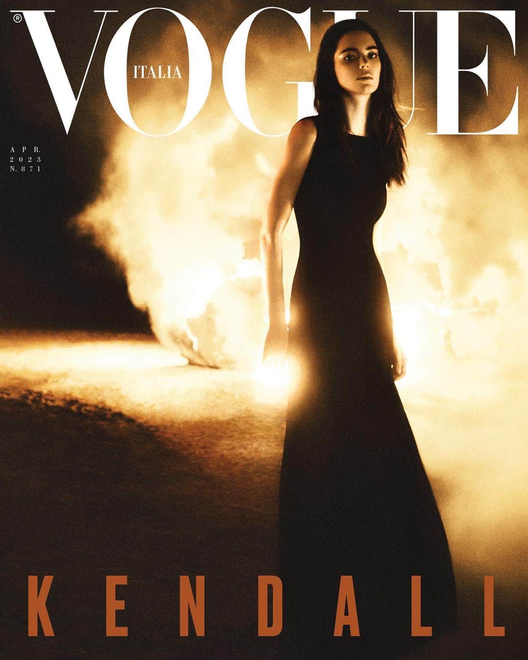 ケンダル・ジェンナーのインスタグラム：「“I can only hope that I’m happy and continue on my journey to be the best version of myself.” #VogueItalia, April Issue, 2023.  Click at the Vogue Italia link in bio for the full interview.  Credits: Photographer: @robingaliegue @mapltd Stylist: @kphelan123 Hair: @lucas.a.wilson @dayone__studio Make up artist: @samvissermakeup Mani: @nails_by_yoko @aframe_agency Set designer: @littleappleprojects Production: @faragoprojects Total look: @MaxMara   Head of Editorial Content: @franragazzi  Global Creative Director: @juancp   #VogueCover #AprilIssue」