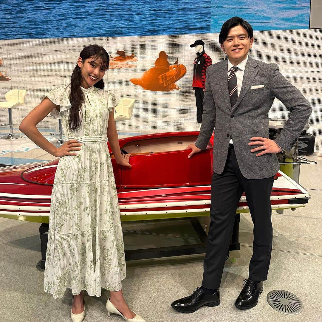 岡副麻希さんのインスタグラム写真 - (岡副麻希Instagram)「. #ボートレースプレミア ボートレースに関わる番組に 初めて出演させていただきました🚣 ⁡ 青木アナ、谷繁さん、植木さんのおかげもあり 初心者の私でもわかりやすくて ただただとっても楽しく観戦🥹❣️ ⁡ すっごく面白くて あっという間にレースが終わってしまったよ！ ありがとうございました❣️ ⁡ あすの#SGボートレースクラシック 最終日 いまからドキドキですねえ…🫡✨  #🚣 #📣」3月20日 23時18分 - maki_okazoe_official