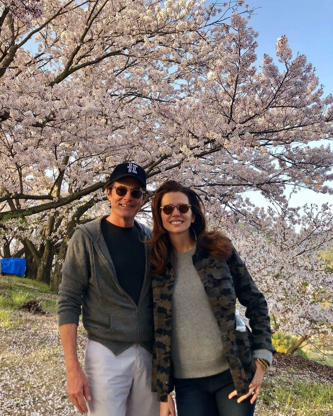 カイル・マクラクランさんのインスタグラム写真 - (カイル・マクラクランInstagram)「What a re-🍃 It’s finally the #FirstDayOfSpring! Celebrating with a flashback to #Sakura (cherry blossoms) on a trip to Naoshima. 🌱🌸」3月20日 23時40分 - kyle_maclachlan