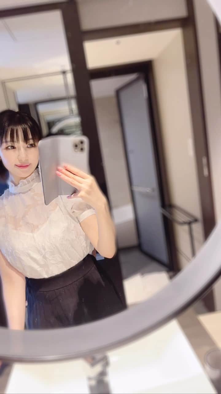森下悠里のインスタグラム：「@tokyobayshiomi_princehotel  子連れに優しいホテル🤍  一泊二日の旅あっという間でした😌  広い大浴場には🧖‍♀️サウナもあるよ🤍  どこも素敵空間過ぎて写真沢山撮りました  @yuko.shoji 連れてってくれて ありがとう😌💕💕」