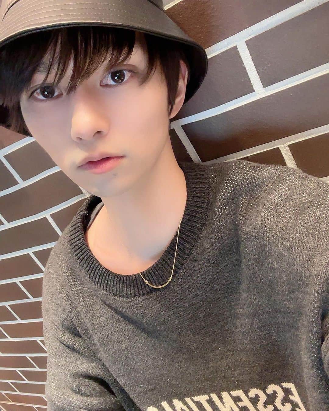 のインスタグラム：「やっと春らしくなって過ごしやすいね🌸  #ootd #tiffany #noblecalmer #fashion #model #artist #actor #tiffany #일상 #데일리 #데일리 #좋아요 #셀피 #japan #tokyo #good #love #photooftheday #beautiful #happy #cute #selfie #me #nature #instagram #instagood #insta #instafashion #instamood #instadaily #Collars」