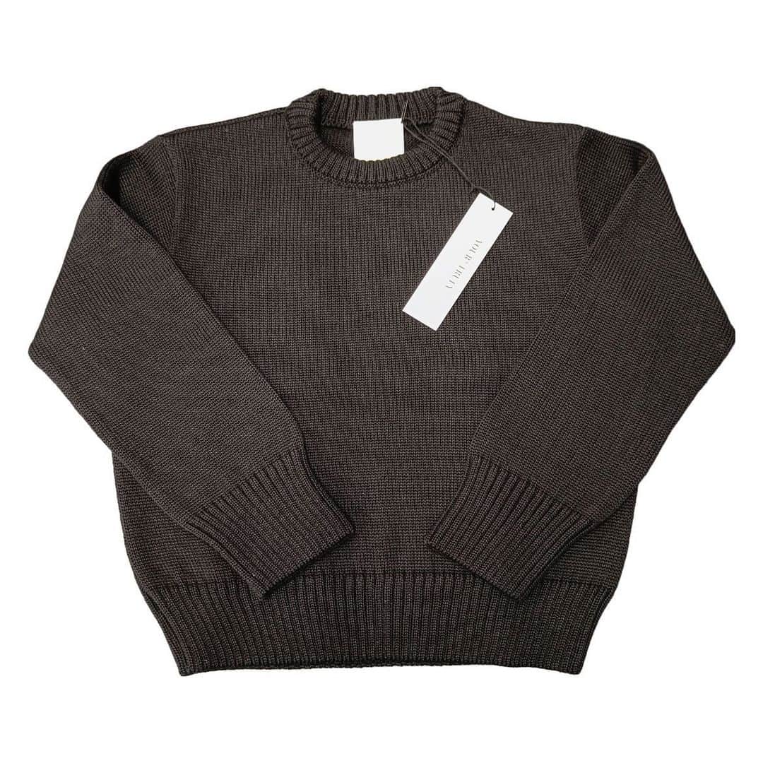 ピーターイェンセンのインスタグラム：「Knitwear on the way this autumn. Produced and knitted in mid- Jylland, Denmark. All 100% organic yarn. Made in Denmark. #yourstrulybypeterjensen」