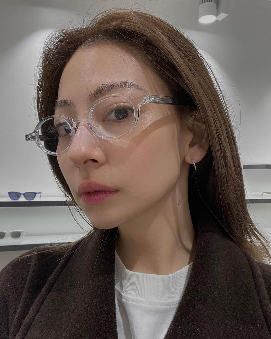貴田理沙のインスタグラム：「@gentlemonster 🕶 買わなかったのまだ悔やんでる🥹」