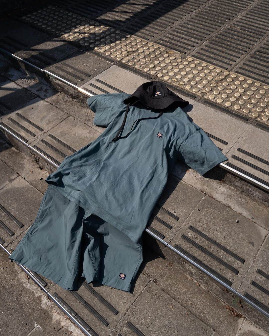 ディッキーズさんのインスタグラム写真 - (ディッキーズInstagram)「Dickies Skateboarding 【SS23】  販売開始しました。詳細は🔗から。  #DickiesSkate」3月20日 19時50分 - dickies_jp