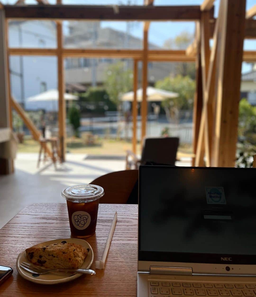 三好ジェームスのインスタグラム：「落ち着く空間が早良区干隈にあった〜😁  @kuwanomi.cafe   #kuwanomicafe  #kuwanogumi #福岡カフェ #福岡カフェ #隠れ家 #干隈カフェ #古民家カフェ」