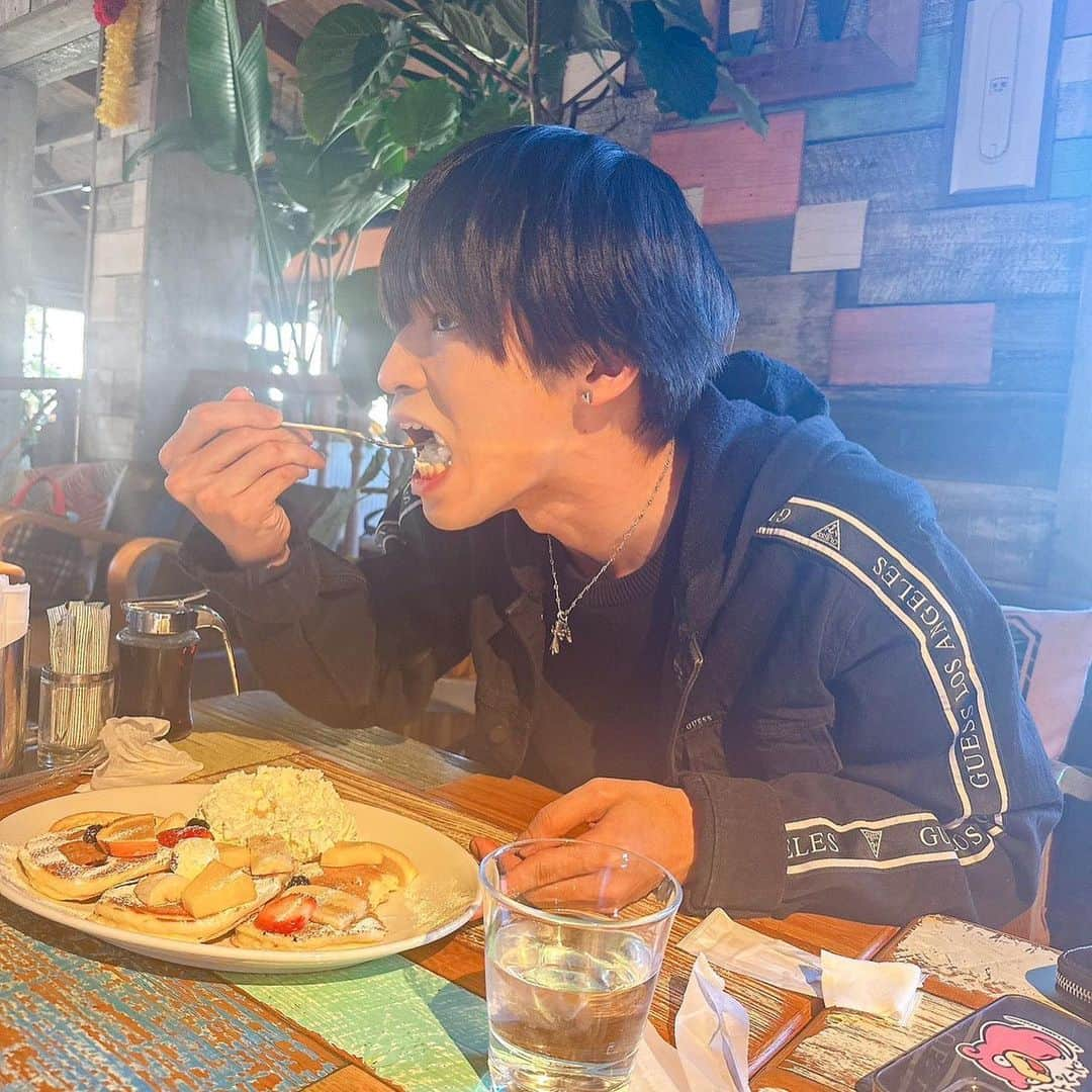 大谷悠哉さんのインスタグラム写真 - (大谷悠哉Instagram)「スイーツすきなの！！ 一人で食えちゃう  . . . #こなず珈琲 #コナズ珈琲 #スイーツ巡り #スイーツ #スイーツ男子 #sweets #セクメン　#ジャニヲタ　#サンリオ男子  #アイドル」3月20日 20時46分 - s_410yuya