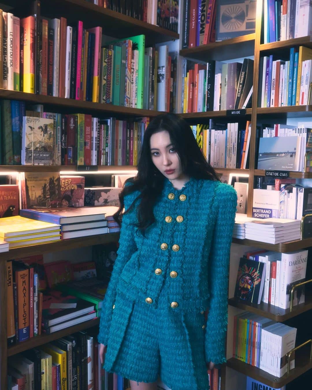 ソンミのインスタグラム：「🩶  📸 @leedongz」