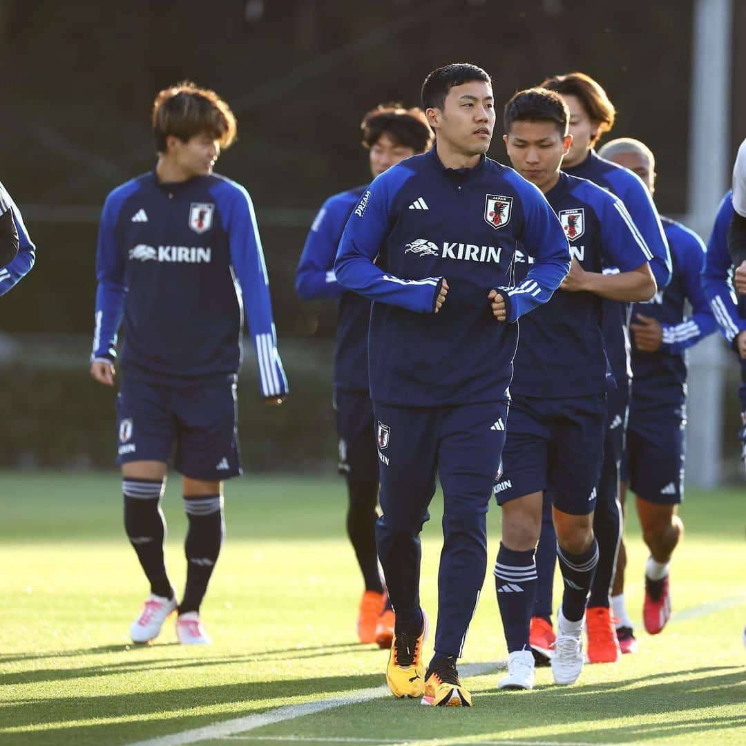 遠藤航さんのインスタグラム写真 - (遠藤航Instagram)「🇯🇵❤️ . #japan #nationalteam #🇯🇵 #football #samuraiblue  . #日本代表 #サムライブルー」3月20日 22時01分 - endowataru