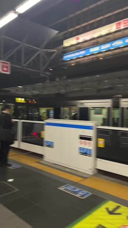 伊藤大地のインスタグラム：「夜のうめきた散策ちょい乗り鉄 (大阪駅の新ホームを観に)」