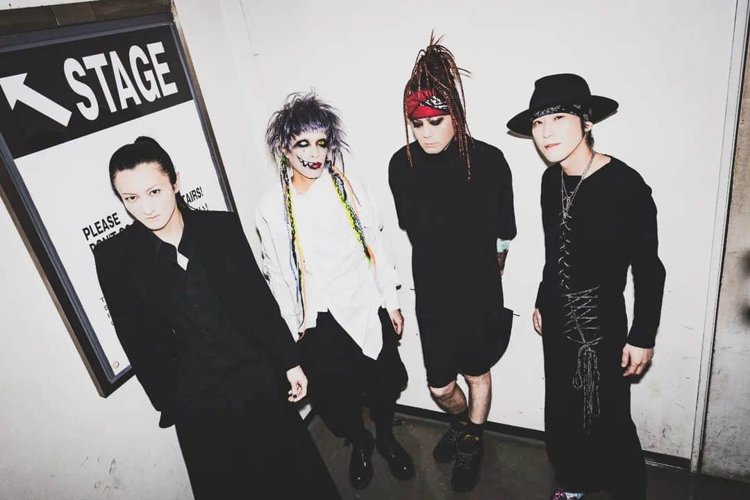 晁直 のインスタグラム：「#deadman」