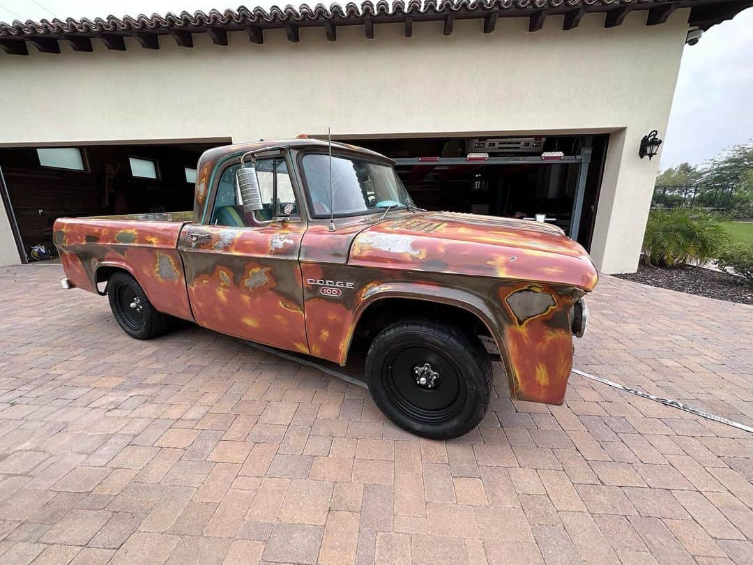 ハウィー・ケンドリックのインスタグラム：「Picked up this 67 Dodge the other day. Gonna be some time before I can do anything with it. Which gives me time to come up with a name and a good game plan for her. I do know the paint will not stay the same, it needs rust repair, it will be a 4x4 and it will also have a modern power plant. That is  all I have for now. Definitely will get a rendering done at some point so I could dream of what will eventually be.」