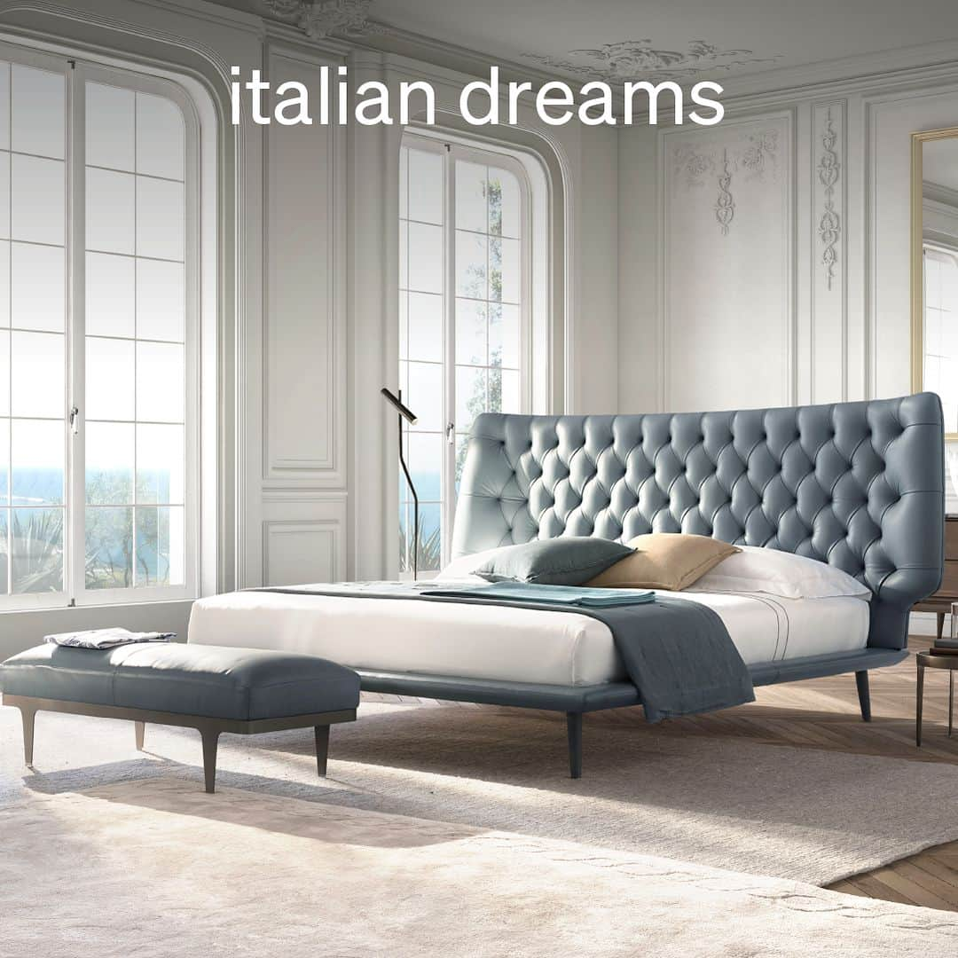 Natuzzi Officialのインスタグラム：「Enveloping and seductive lines make its design elegant and sophisticated; the imposing Chesterfield headboard, an emblem of craftsmanship, make it strong and full of personality.  Our Dolcevita starts here.   #Dolcevita #NatuzziItalia #Natuzzi #Design」